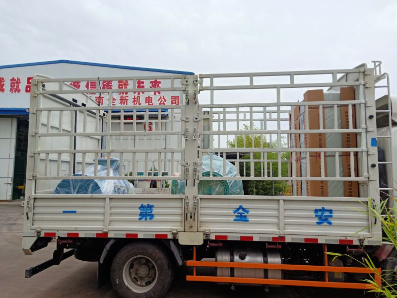 2台（tái）電（diàn）機配2台啟動櫃發貨