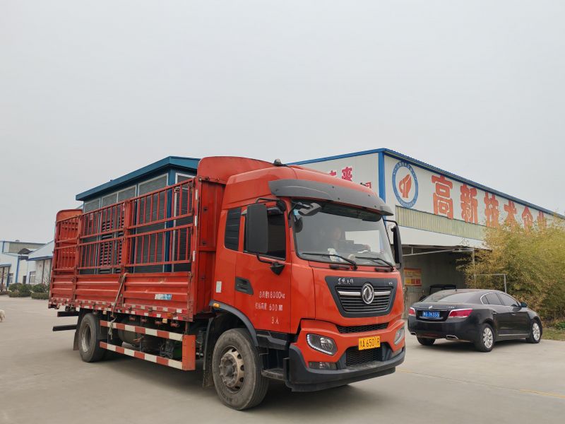 1000kva箱變裝車發貨焦作（zuò）鑽（zuàn）井（jǐng）隊