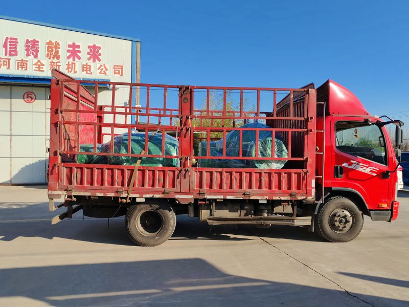 3台電機（jī）專車（chē）發貨機械廠